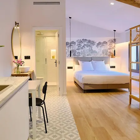 Moli Hotel