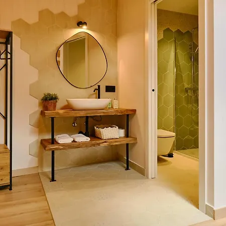 Moli Hotel 3*