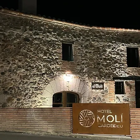 Moli فندق
